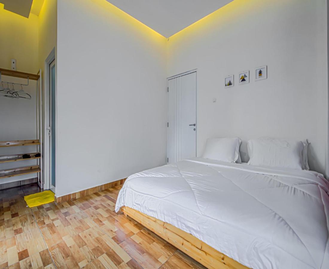 D'Journey Hotel Лембанг Экстерьер фото