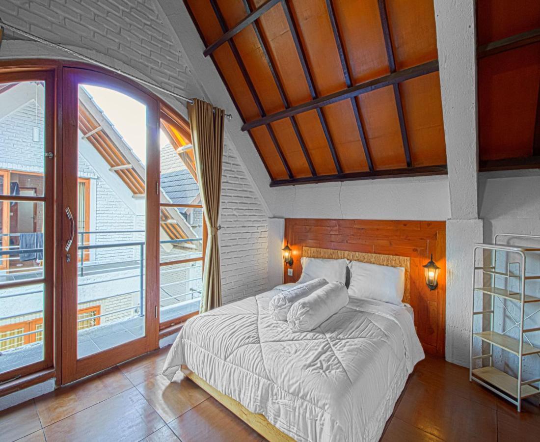 D'Journey Hotel Лембанг Экстерьер фото
