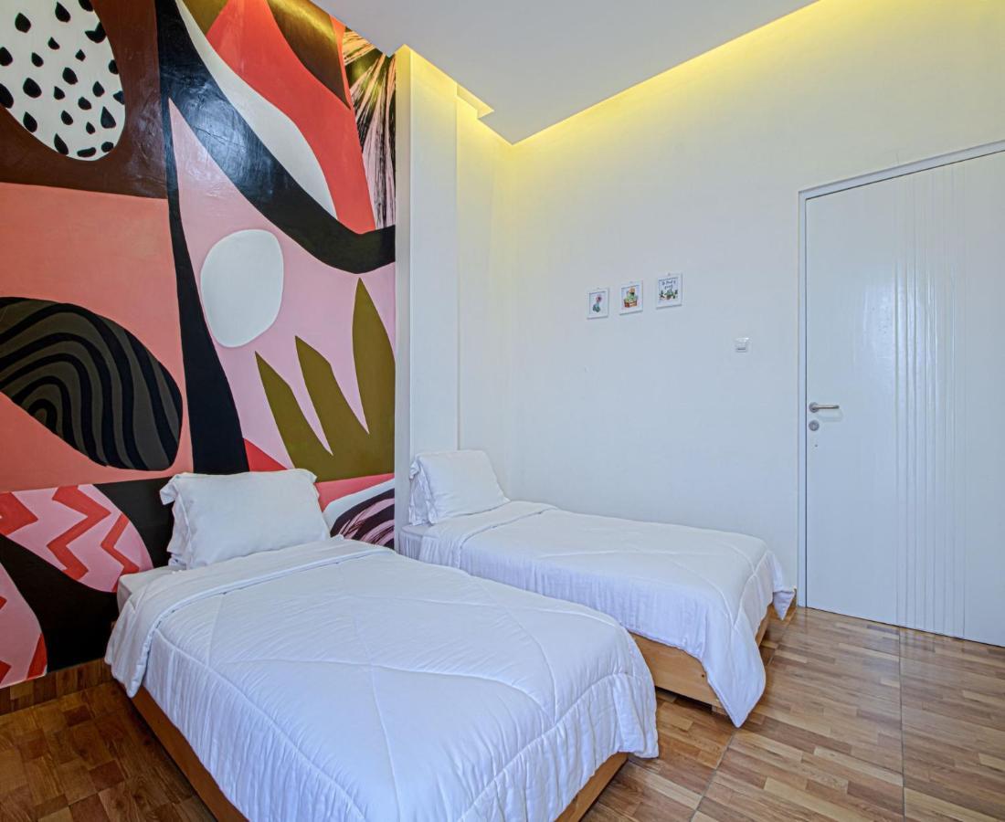 D'Journey Hotel Лембанг Экстерьер фото