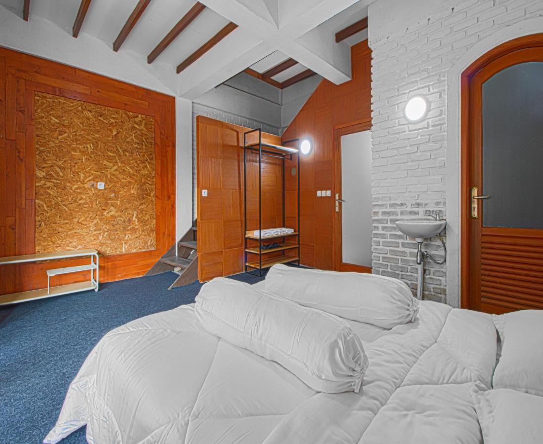 D'Journey Hotel Лембанг Экстерьер фото