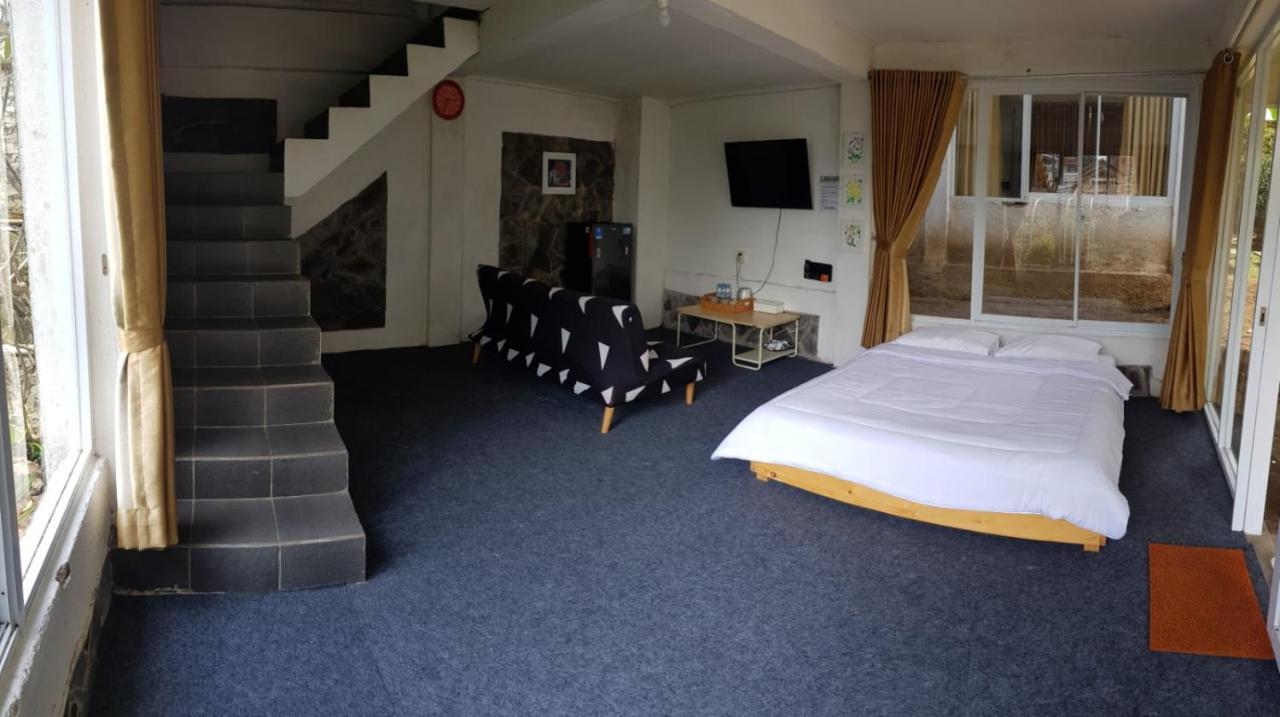 D'Journey Hotel Лембанг Экстерьер фото